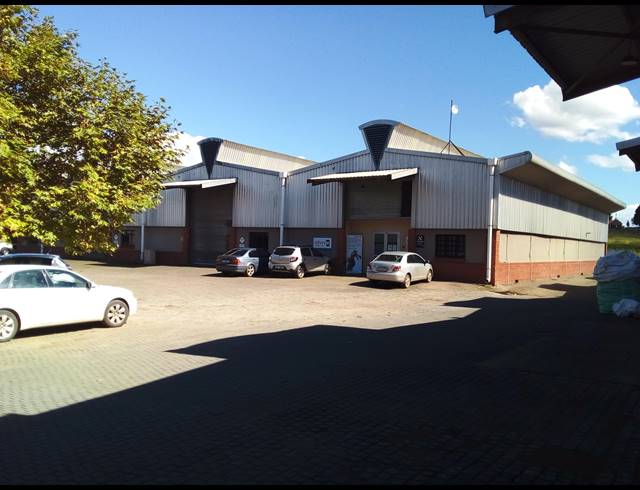 720M² FACTORY TO LET IN MERRIVALE